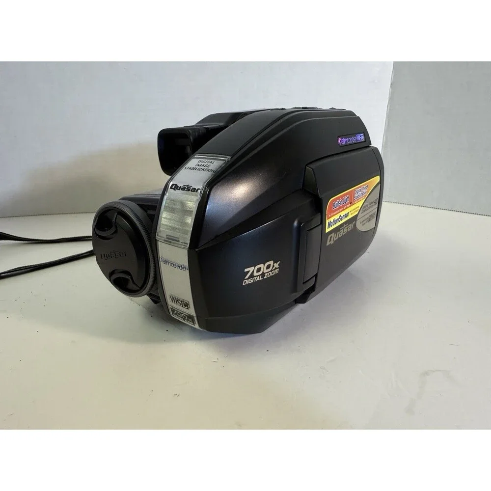 Quasar VM-L153 Camcorder VHSC 700x   Digital Zoom